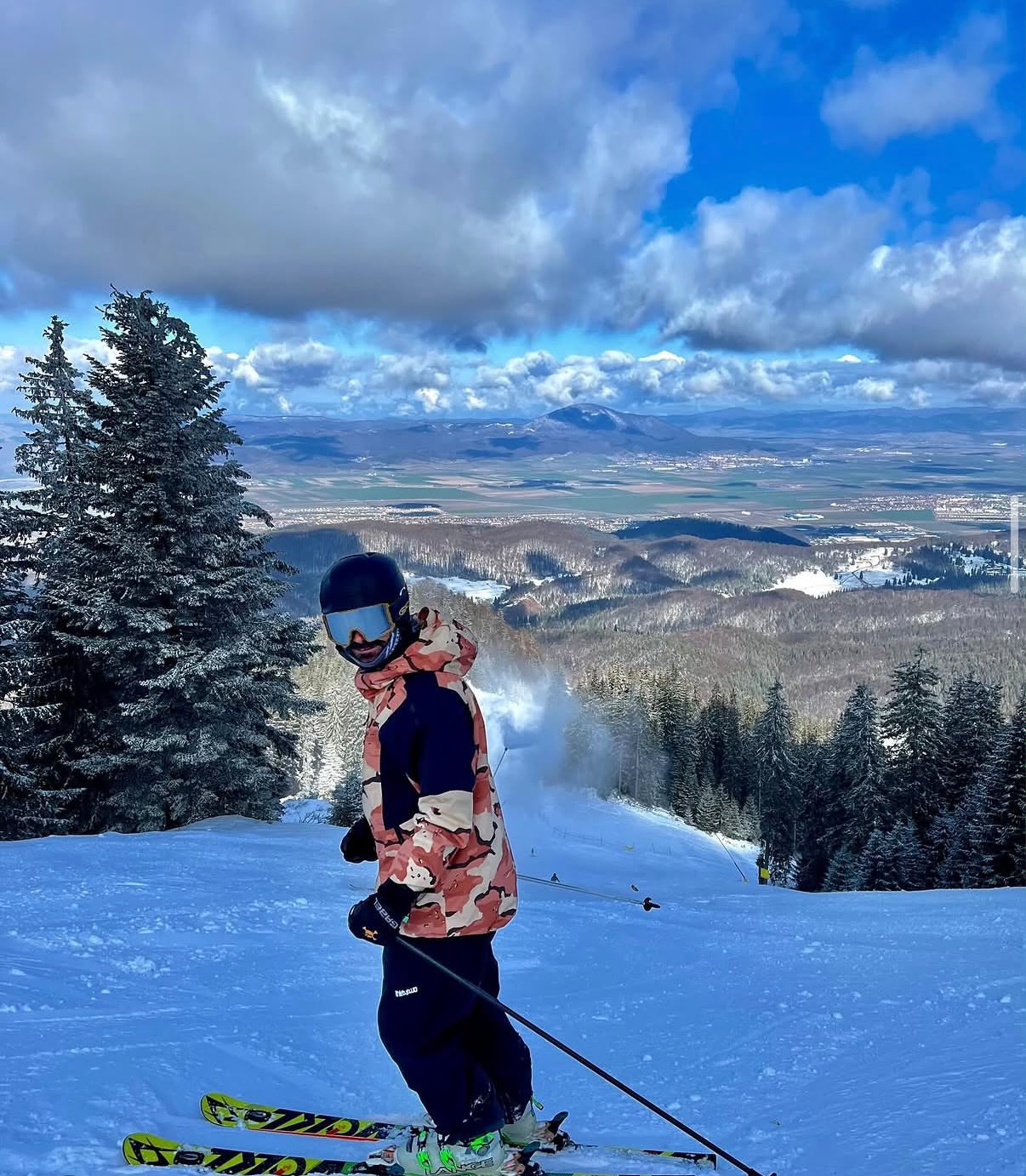 Expert Ski Instructors